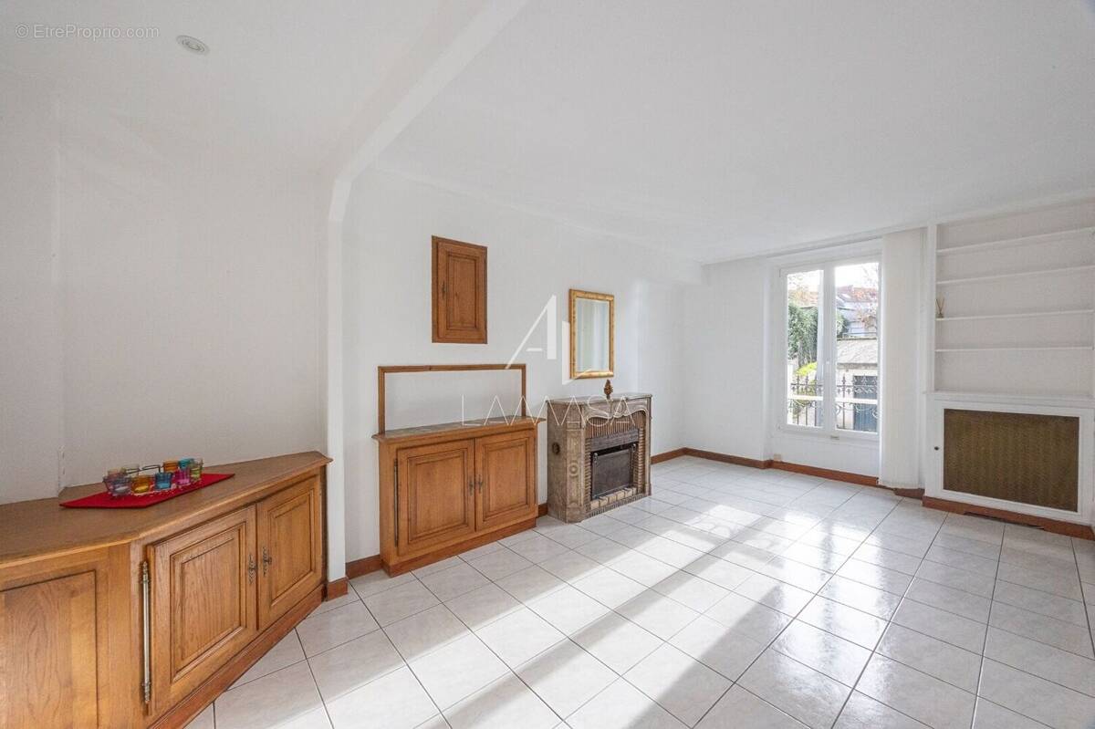 Maison à LAGNY-SUR-MARNE