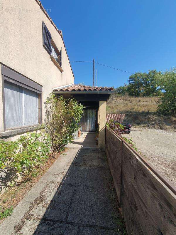 Maison à SAINT-ANDRE-DE-CRUZIERES
