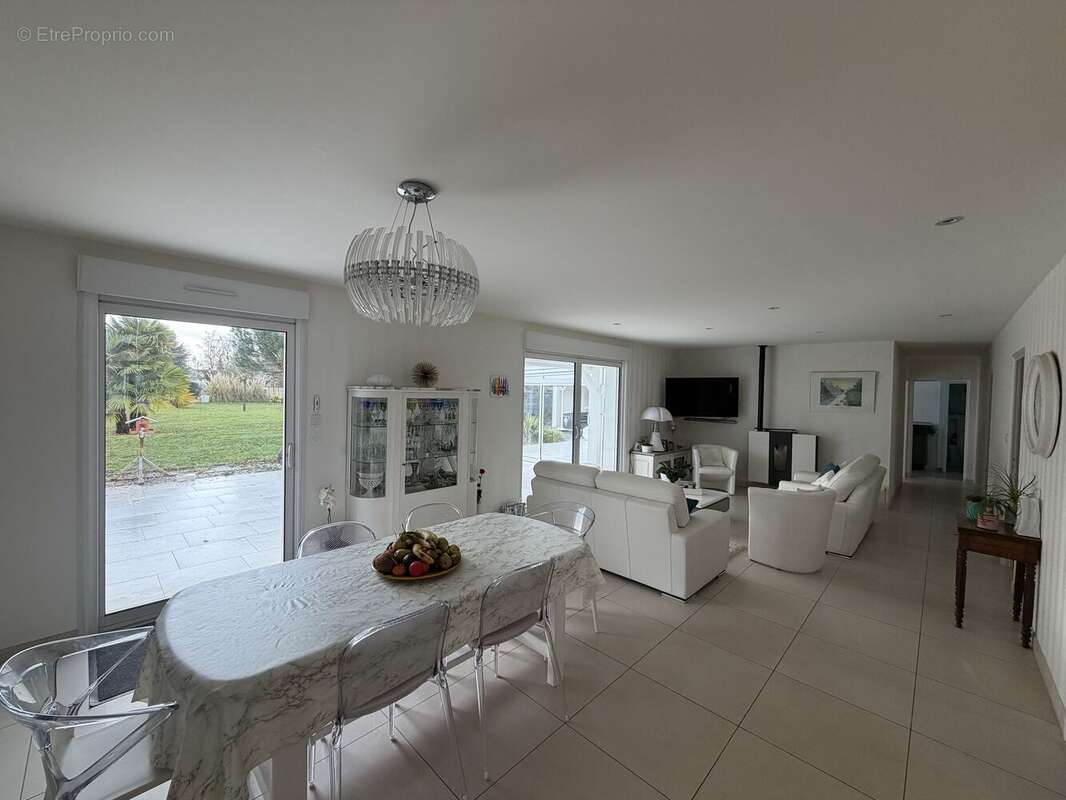 Maison à SAINT-DENIS-EN-VAL