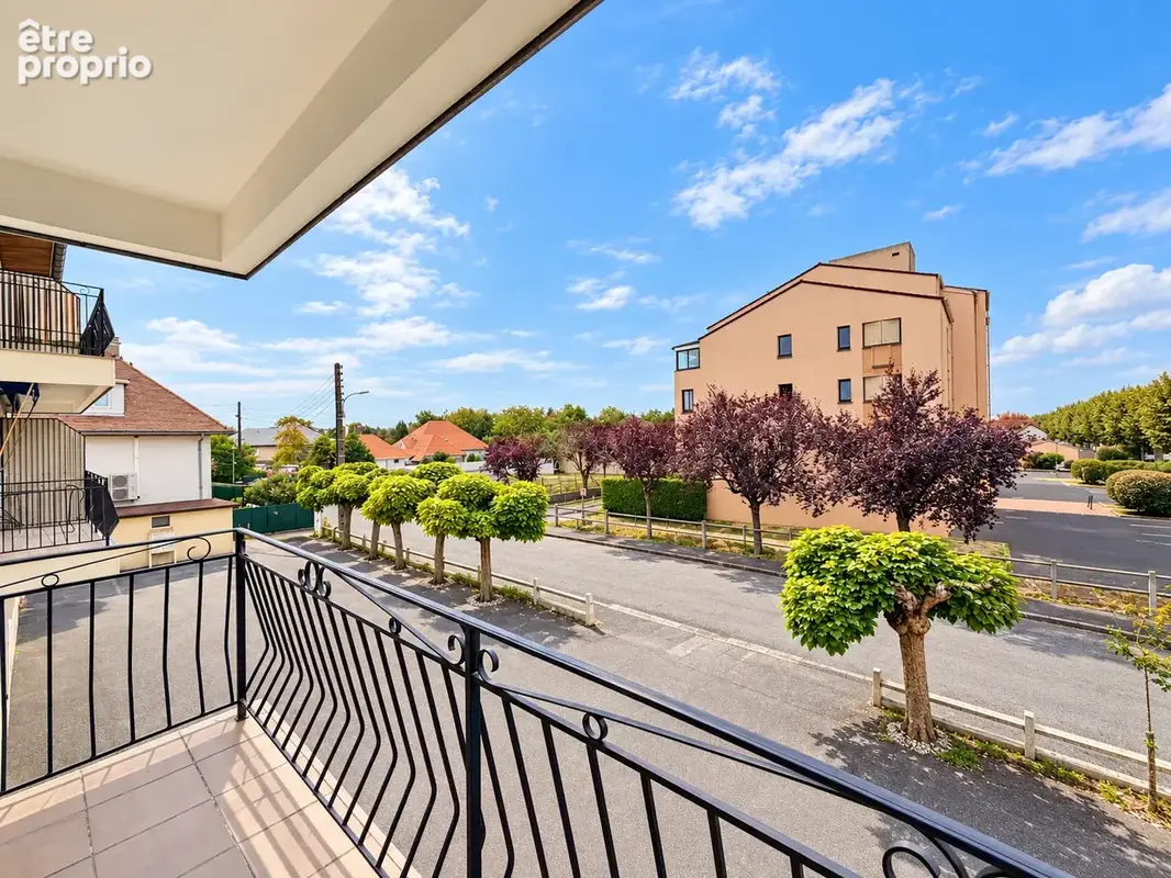PAU   T3 bis 85 m2   Grand séjour   Balcon avec vue Pyrénées   Parking & cave - photo 15