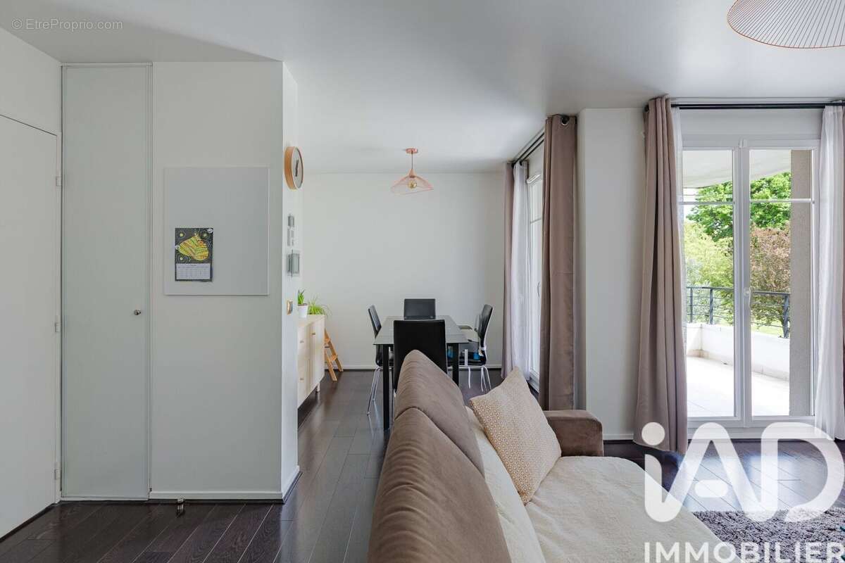Photo 3 - Appartement à LE PLESSIS-TREVISE