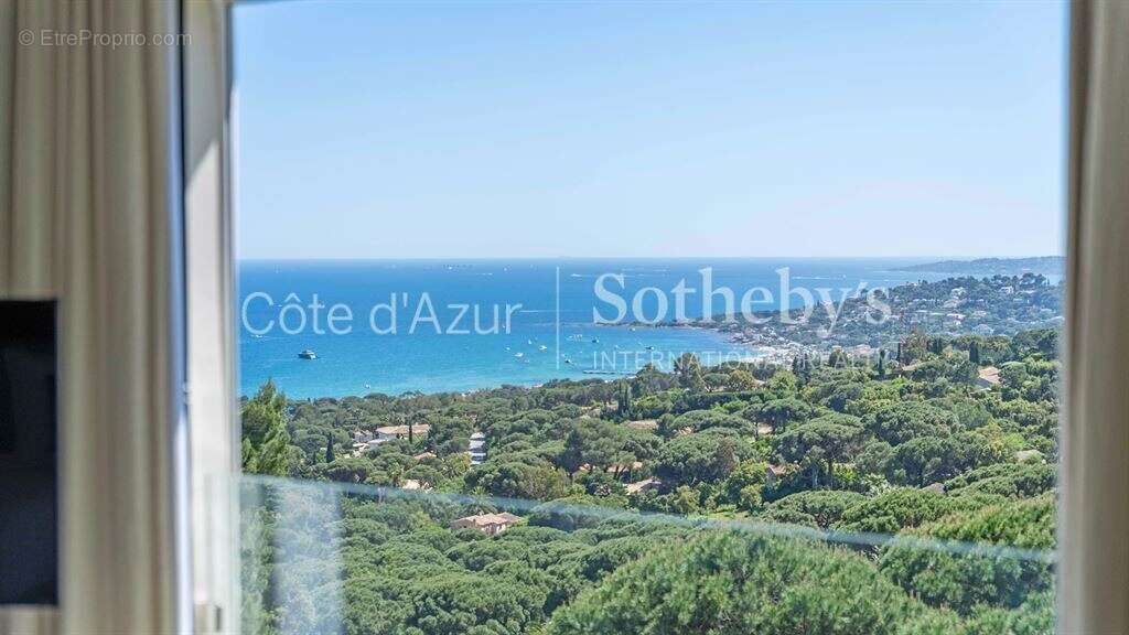 Exclusivité villa contemporaine avec vue mer, proche plage de la Nartelle - photo 9