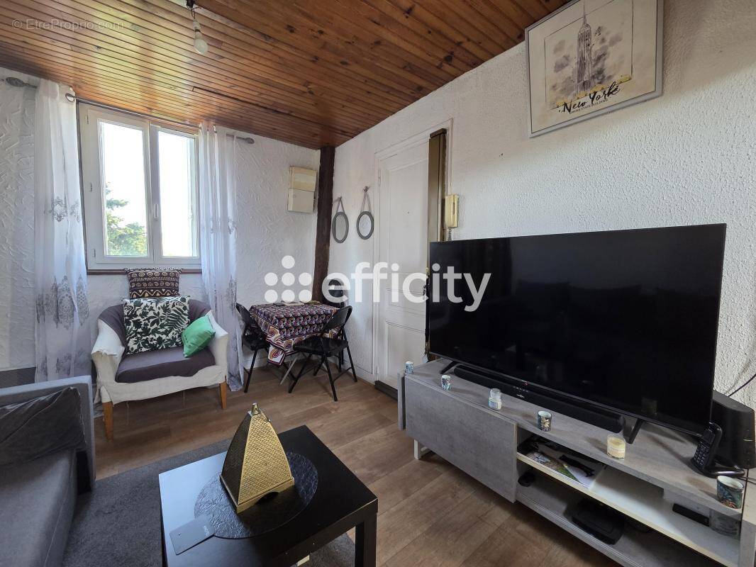 Appartement à VILLENEUVE-SAINT-GEORGES