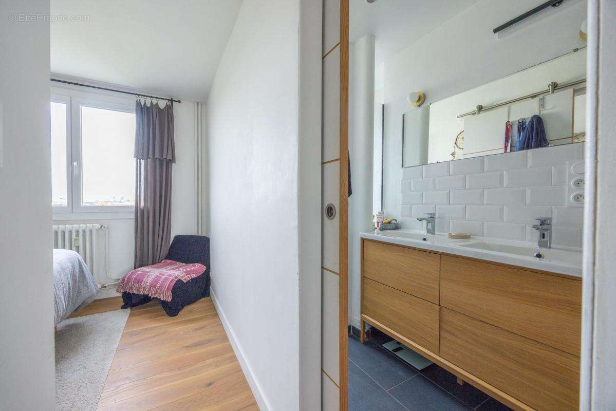 Appartement à SAINT-SEBASTIEN-SUR-LOIRE