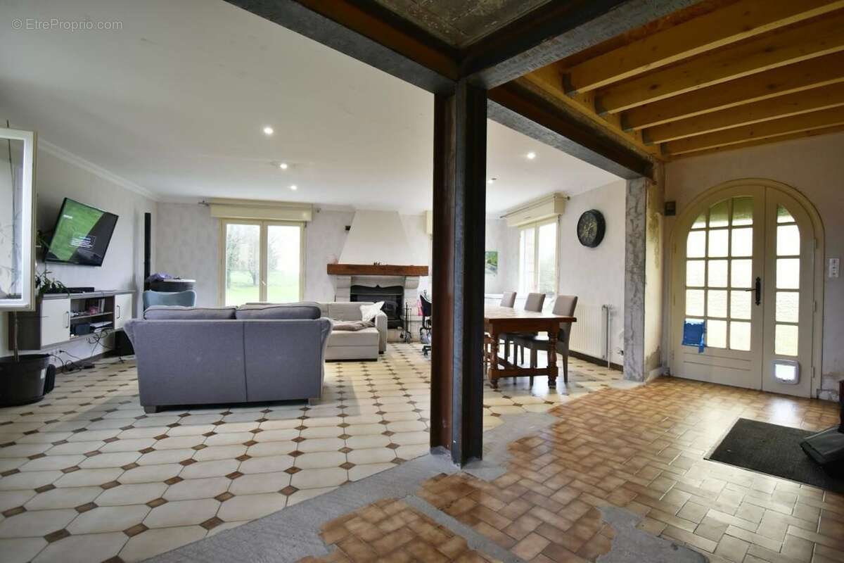Maison à MOREAC