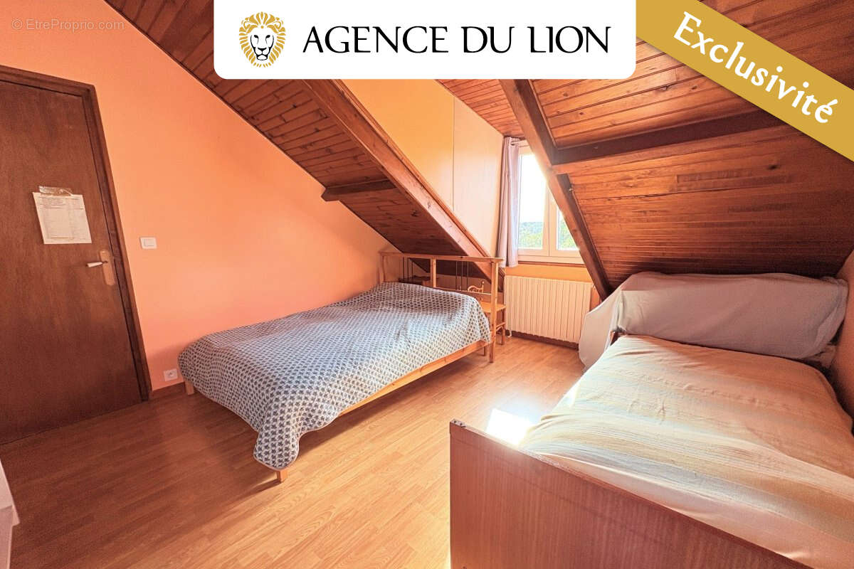 Maison 6 pièces 4 chambres sous sol total avec garage et carport - photo 10