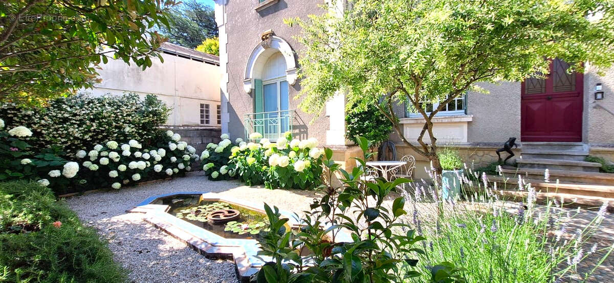 Maison à CHINON
