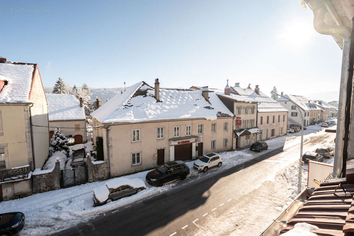 Appartement à MOUTHE