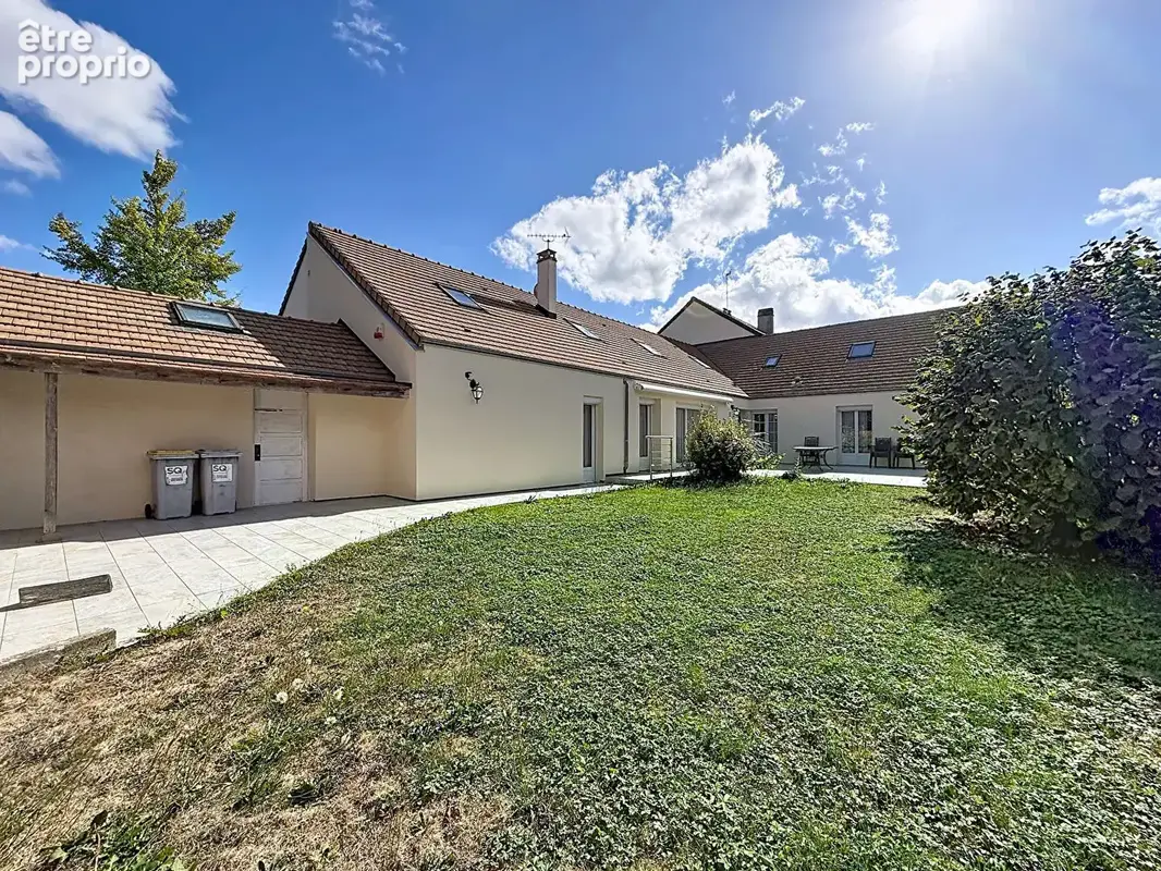 Photo Maison à Maurepas au prix de 450 000€