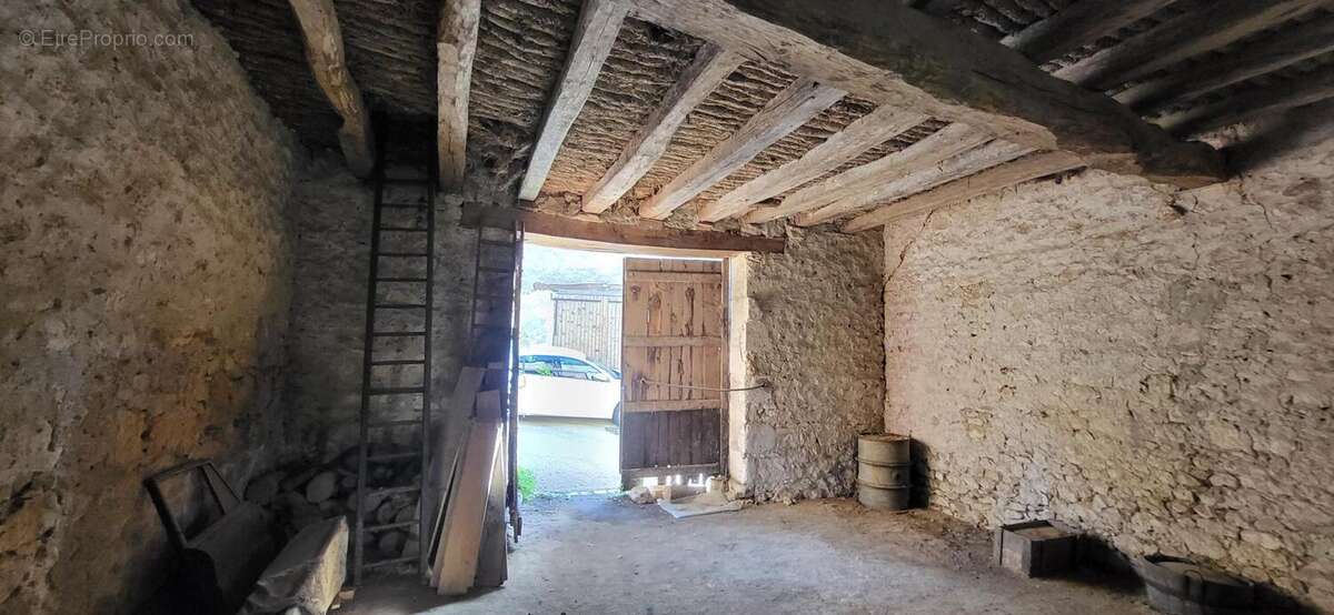 Photo 2 - Commerce à ANGLES-SUR-L&#039;ANGLIN