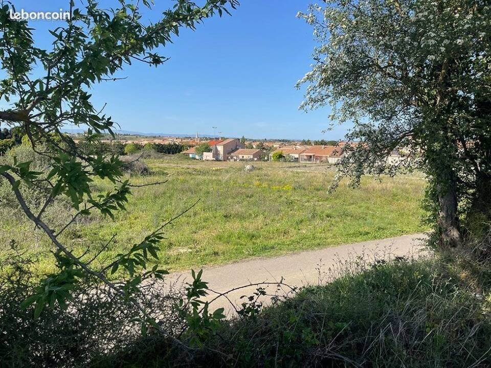 Terrain à FLEURY