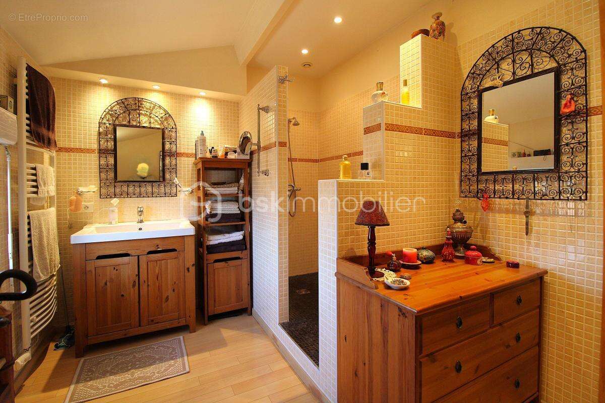 maison de 143 m² de type 5 au calme - photo 10