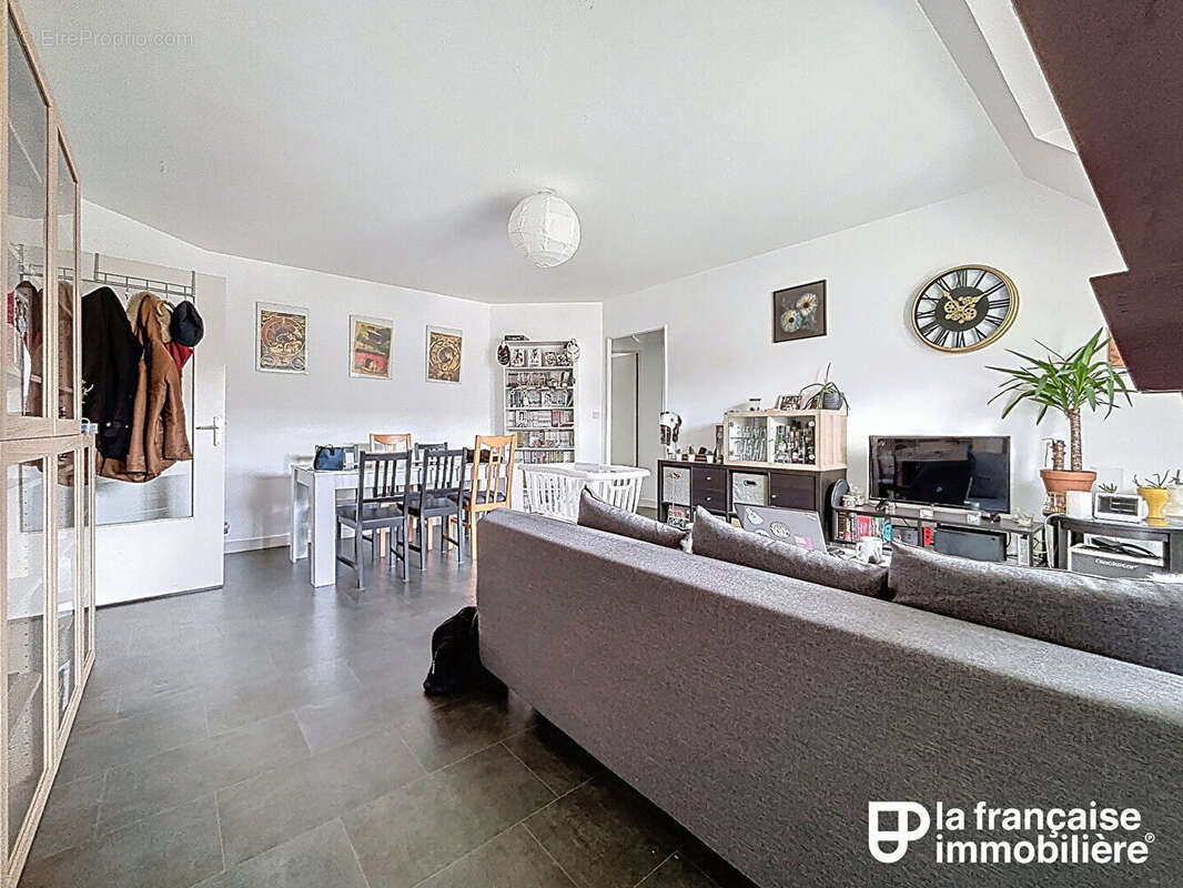 Appartement à CHARTRES-DE-BRETAGNE