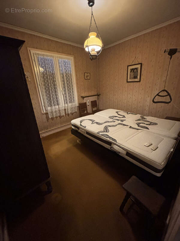 Maison à SAINTE-GENEVIEVE-DES-BOIS