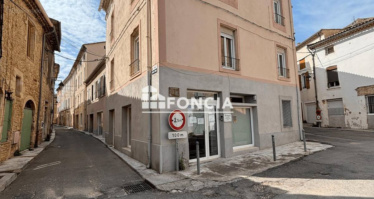 Appartement à BAGNOLS-SUR-CEZE