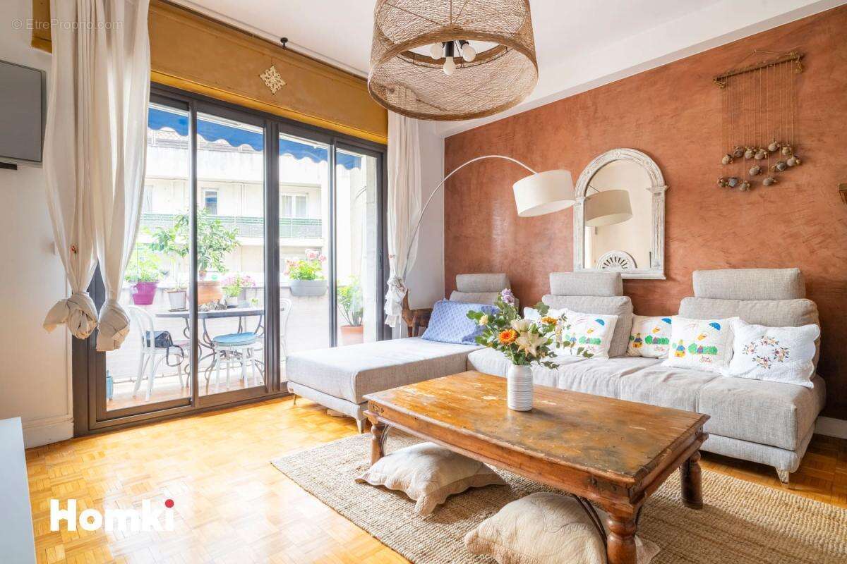 Appartement à MARSEILLE-8E