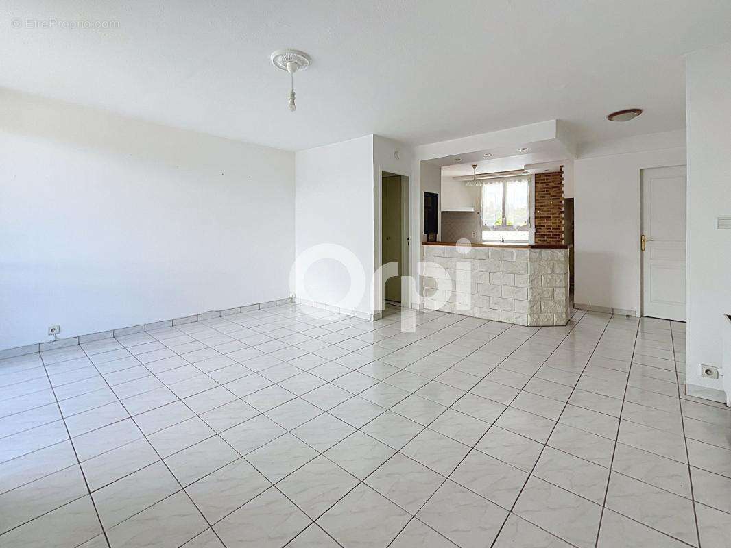 Appartement à TERRASSON-LAVILLEDIEU