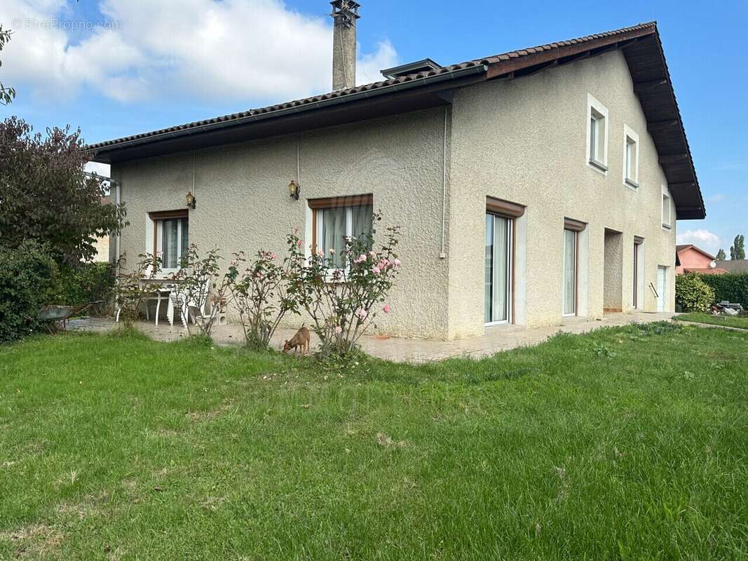 Maison à SAINT-SIMEON-DE-BRESSIEUX