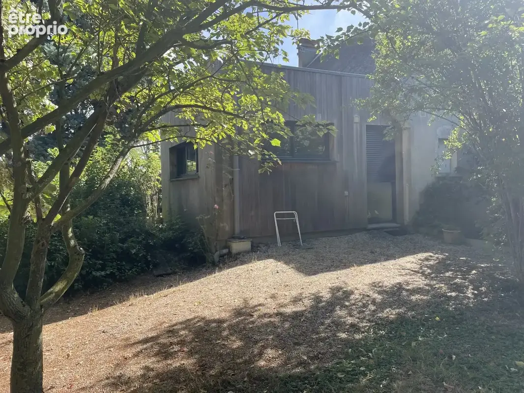 MONTREUIL-BELLAY, grande maison sur 1,7 hectares de terrain - photo 6