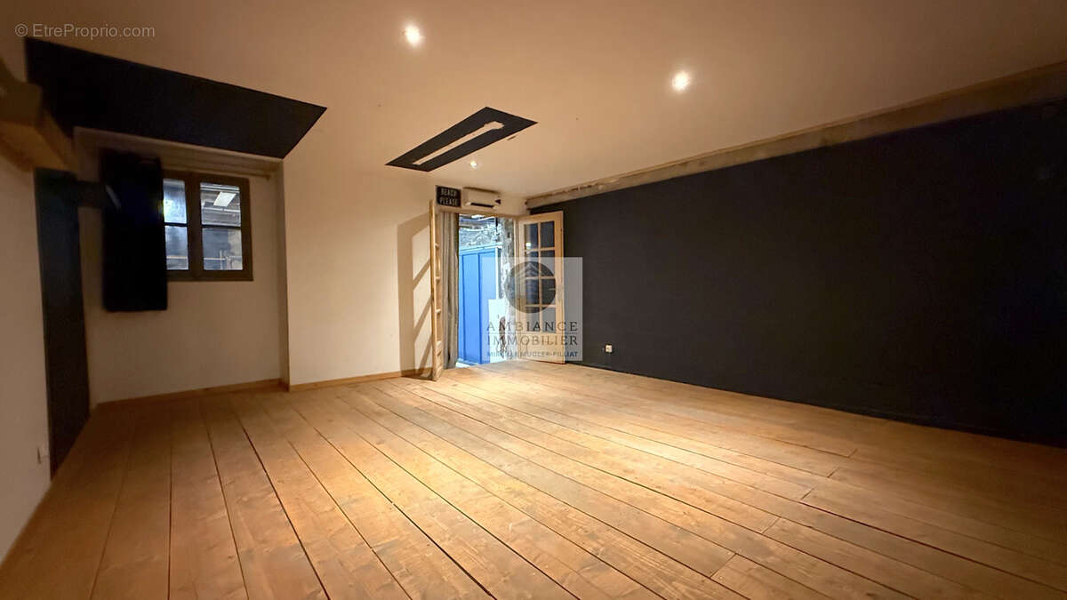 Maison à LIVRON-SUR-DROME