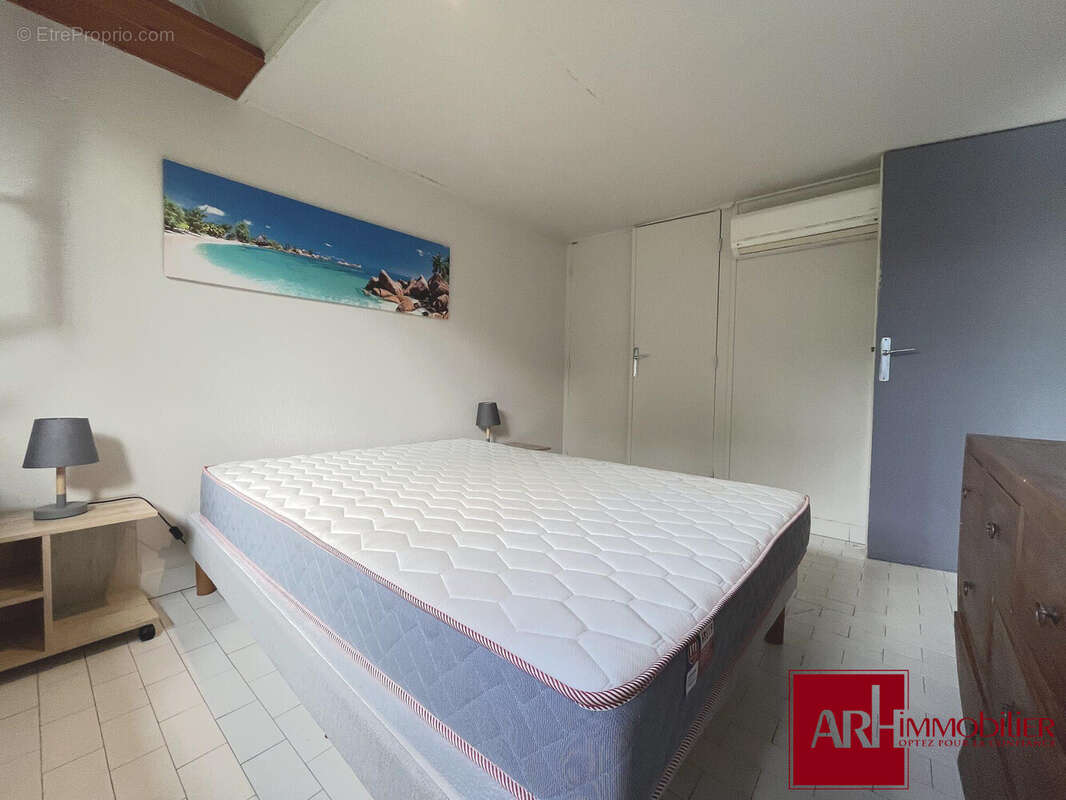 Appartement 80 m² à Saint-Paul  - photo 5