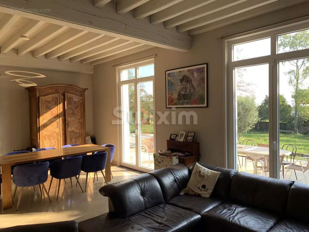 Maison à CHARNAY-LES-MACON