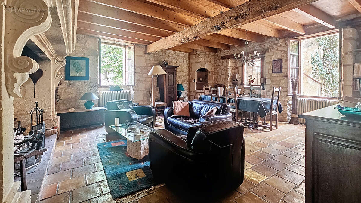 Maison à SAINT-ANTONIN-NOBLE-VAL