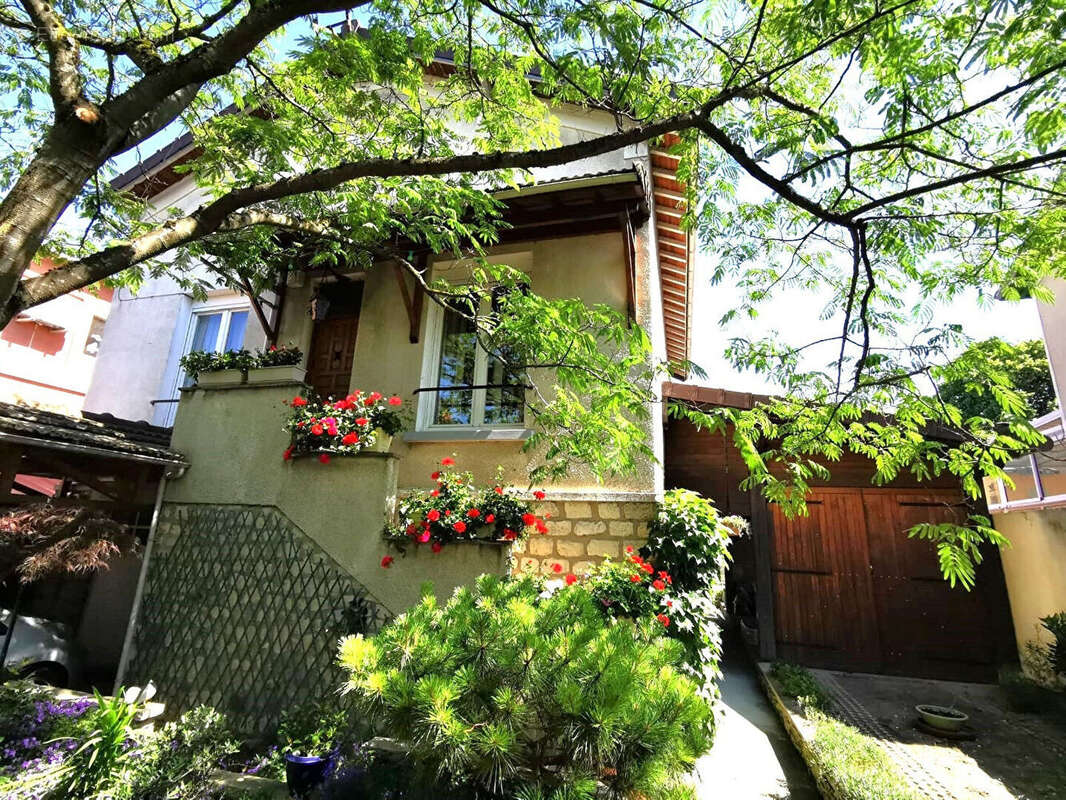 Maison à AULNAY-SOUS-BOIS
