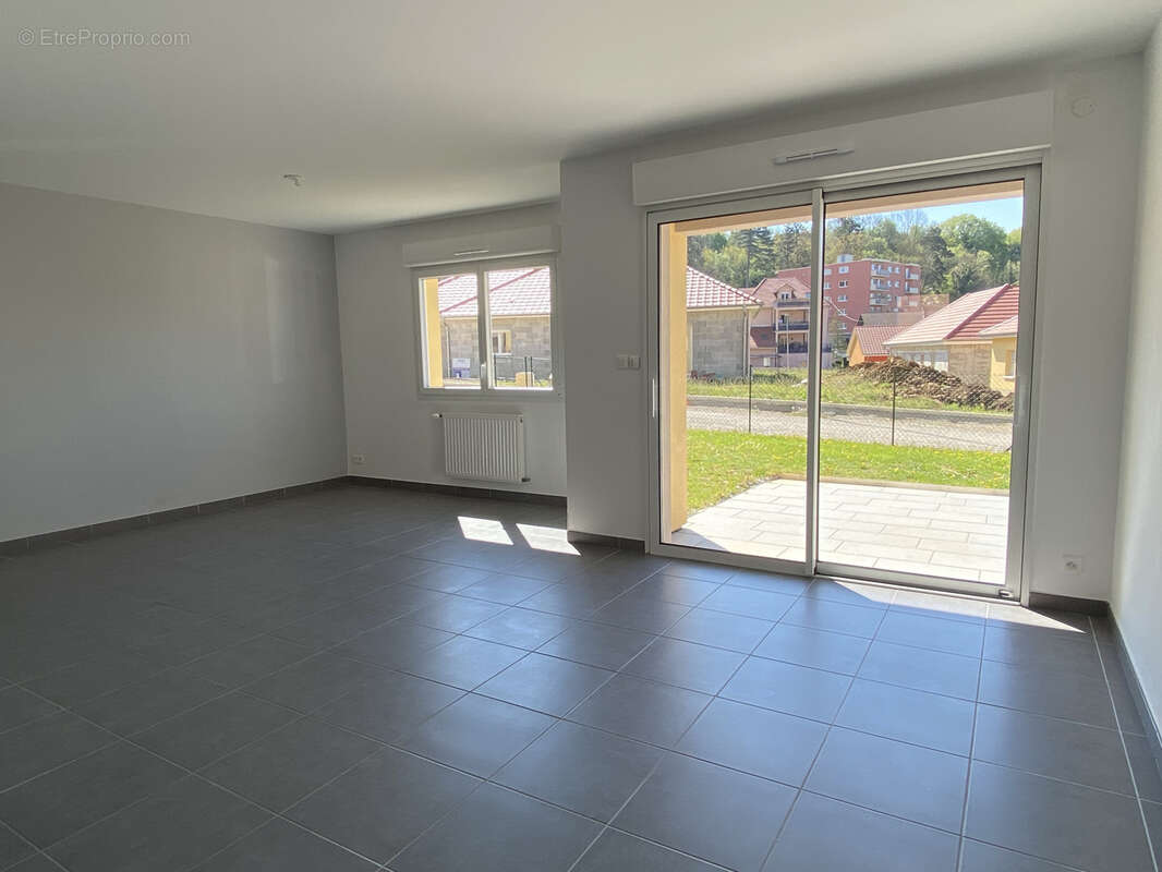 RARE T4 rez-de-jardin avec garage - photo 2