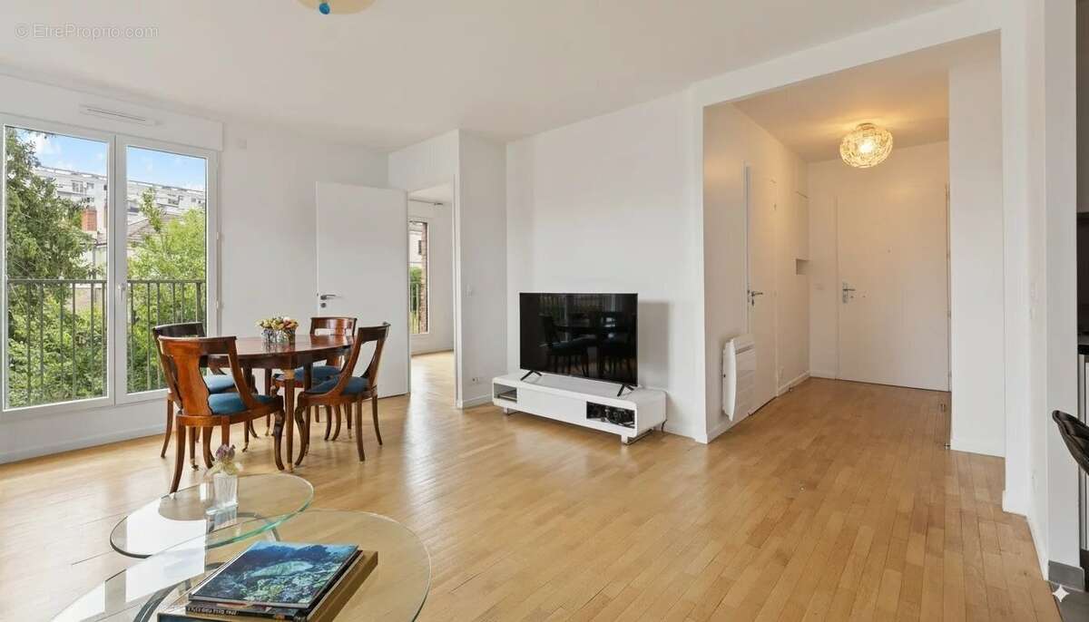 Appartement à GARCHES