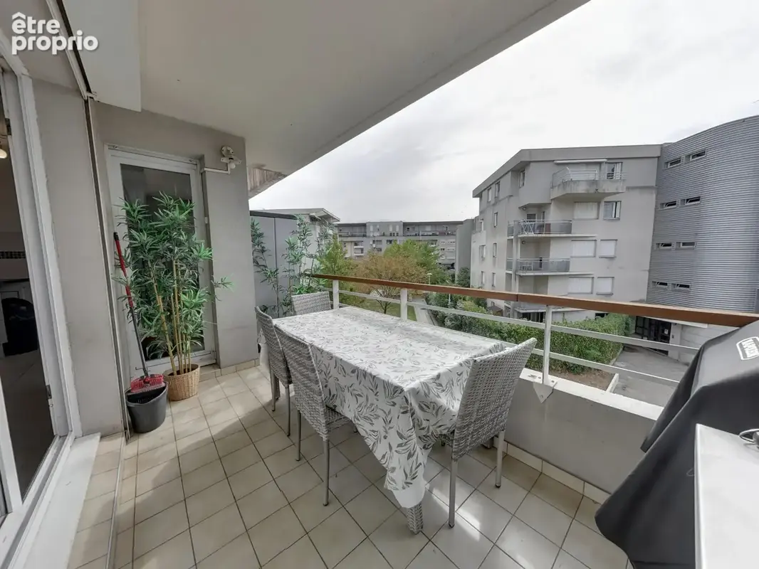 Superbe 4 p+c de 81m2 au calme avec possibilité de garage echirolles mairie - photo 2