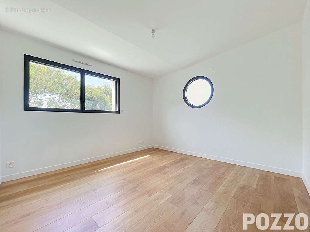 Maison Montmartin Sur Mer 5 pièce(s) 140 m2 - Coup de coeur - photo 14