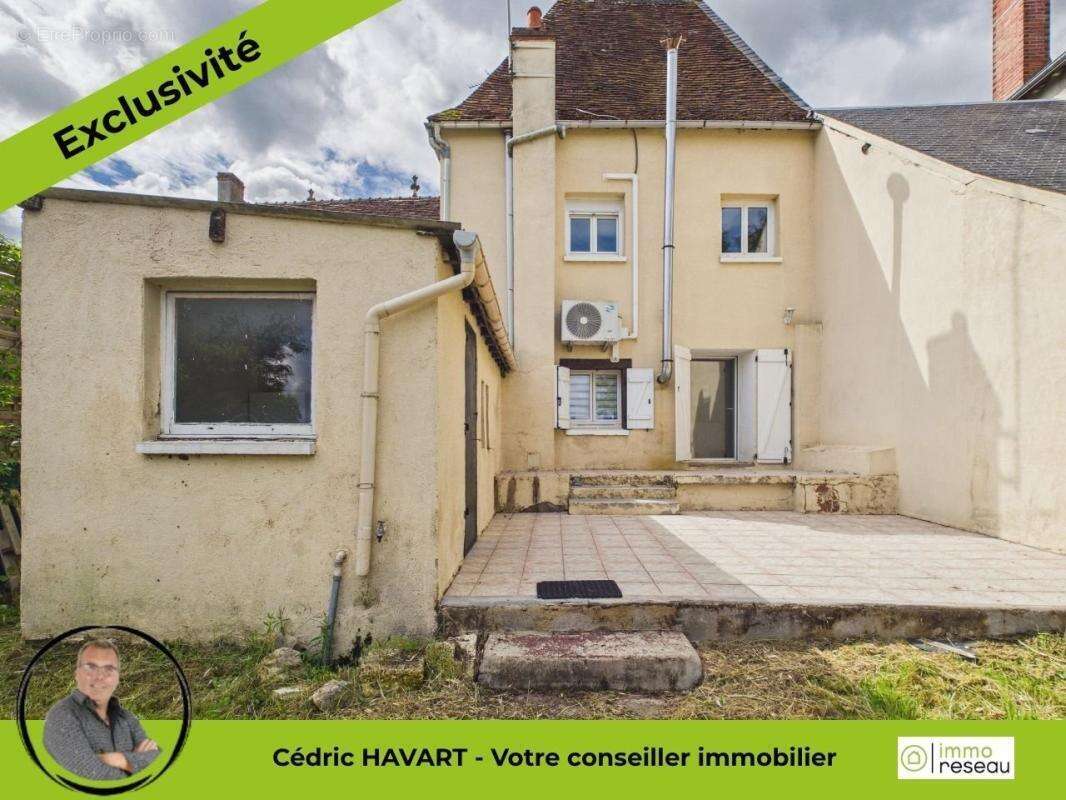 Maison à THENAY