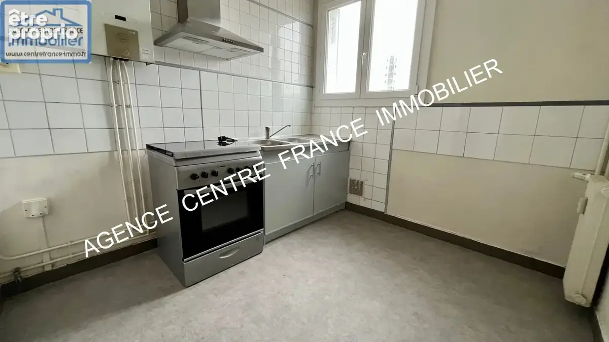 Appartement de 3 pièces centre-ville au calme avec parking - photo 3