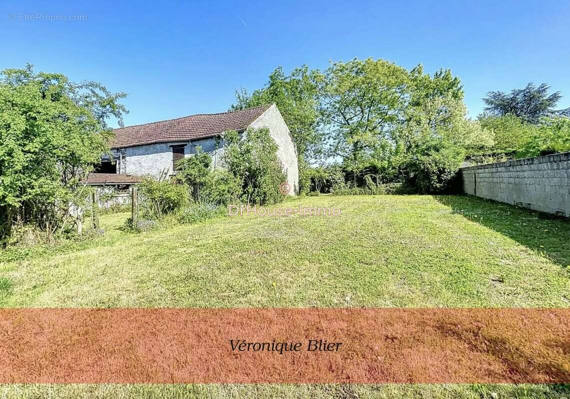 Maison à HARGEVILLE