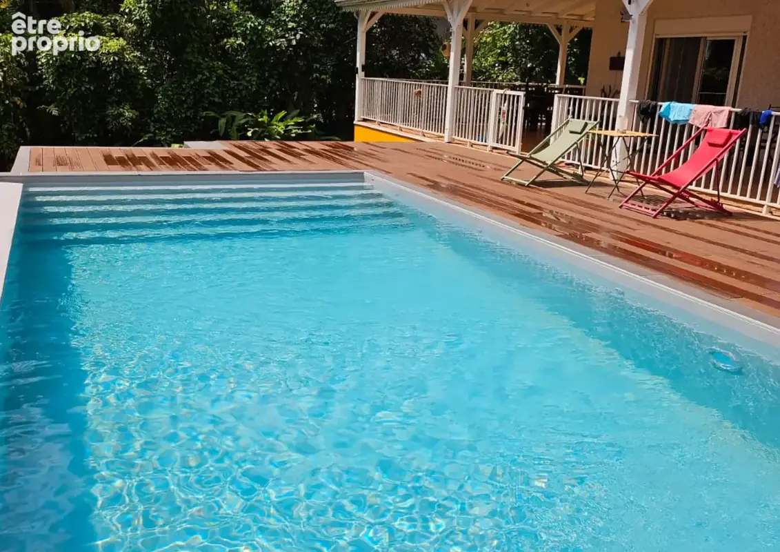 À VENDRE   Magnifique Villa F4 avec Piscine à Saint-Claude - photo 2