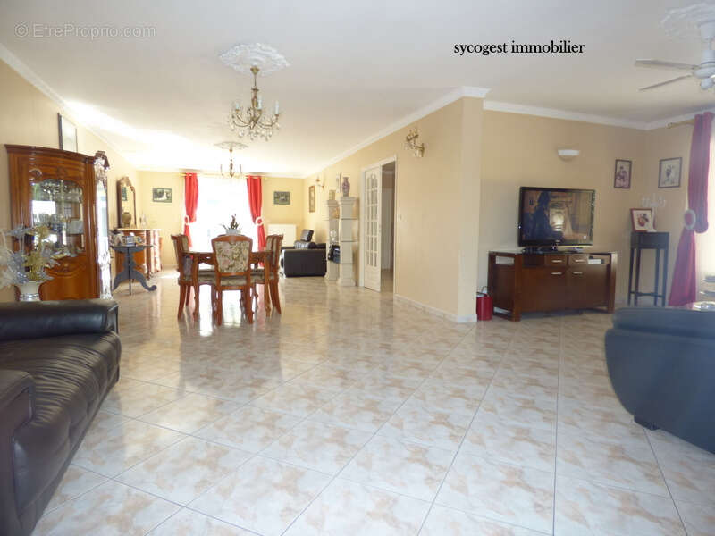 Maison à NOISY-LE-SEC