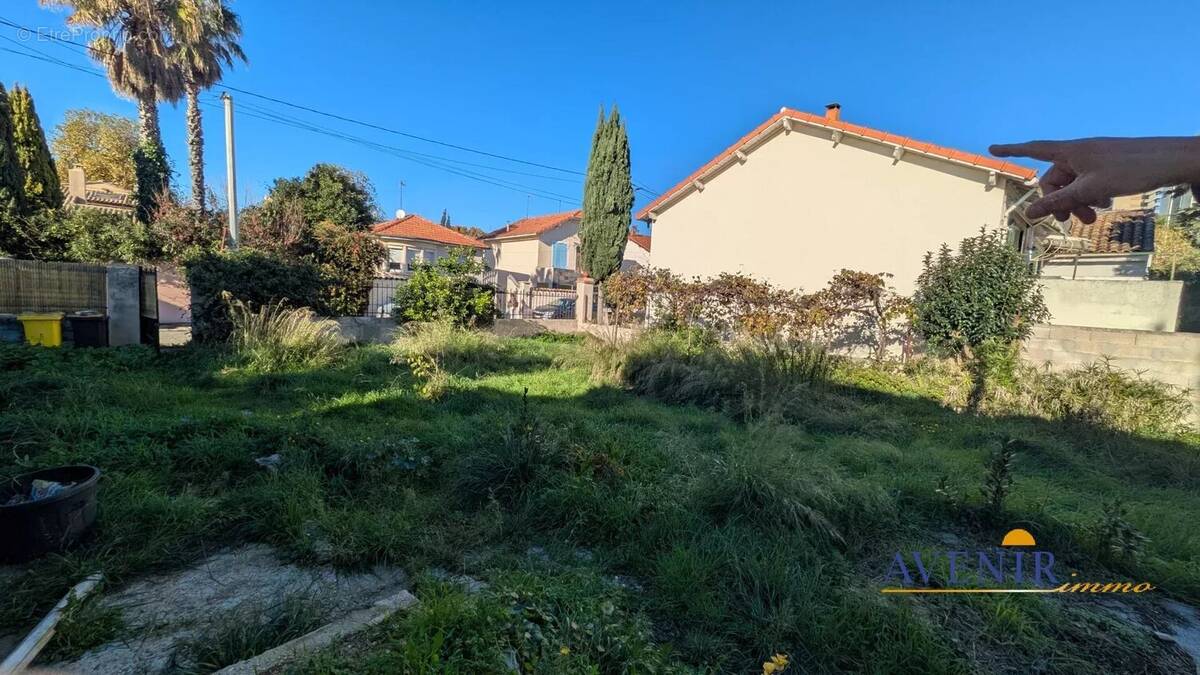 Terrain à MARSEILLE-9E