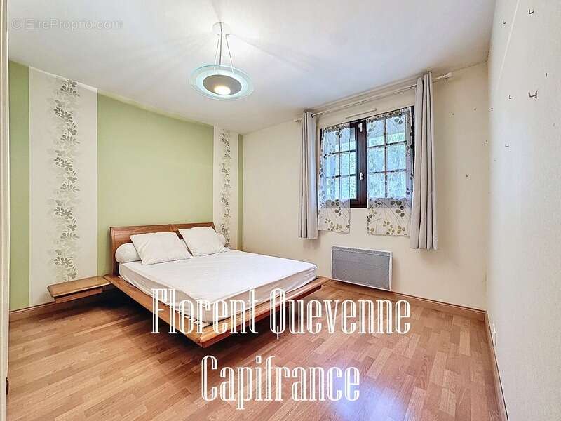 Maison à FEUGUEROLLES-BULLY