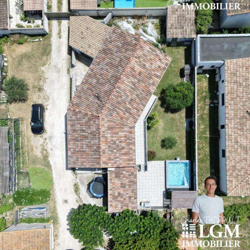 Un air de vacances toute l'année… Découvrez cette superbe villa avec piscine ! - photo 2