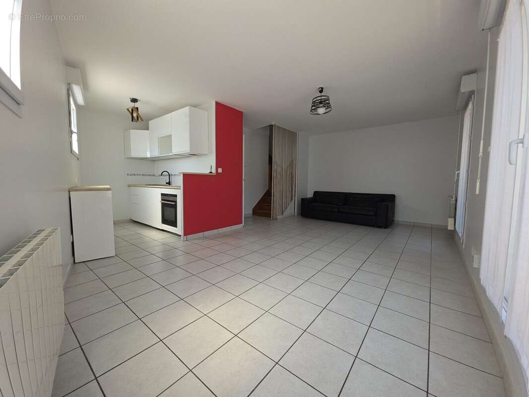 Appartement 69 m² à Villeurbanne  - photo 2