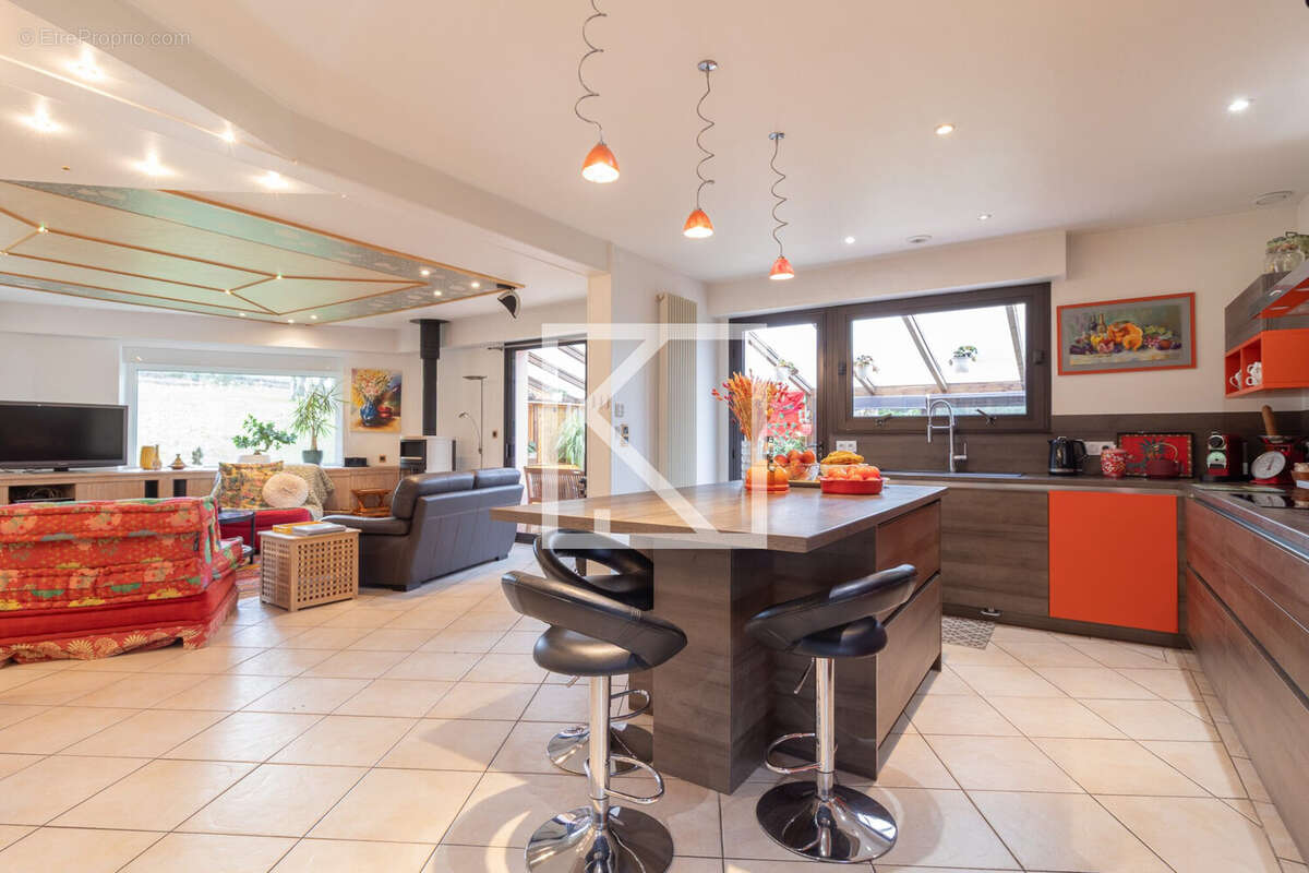 Maison à LES HERBIERS