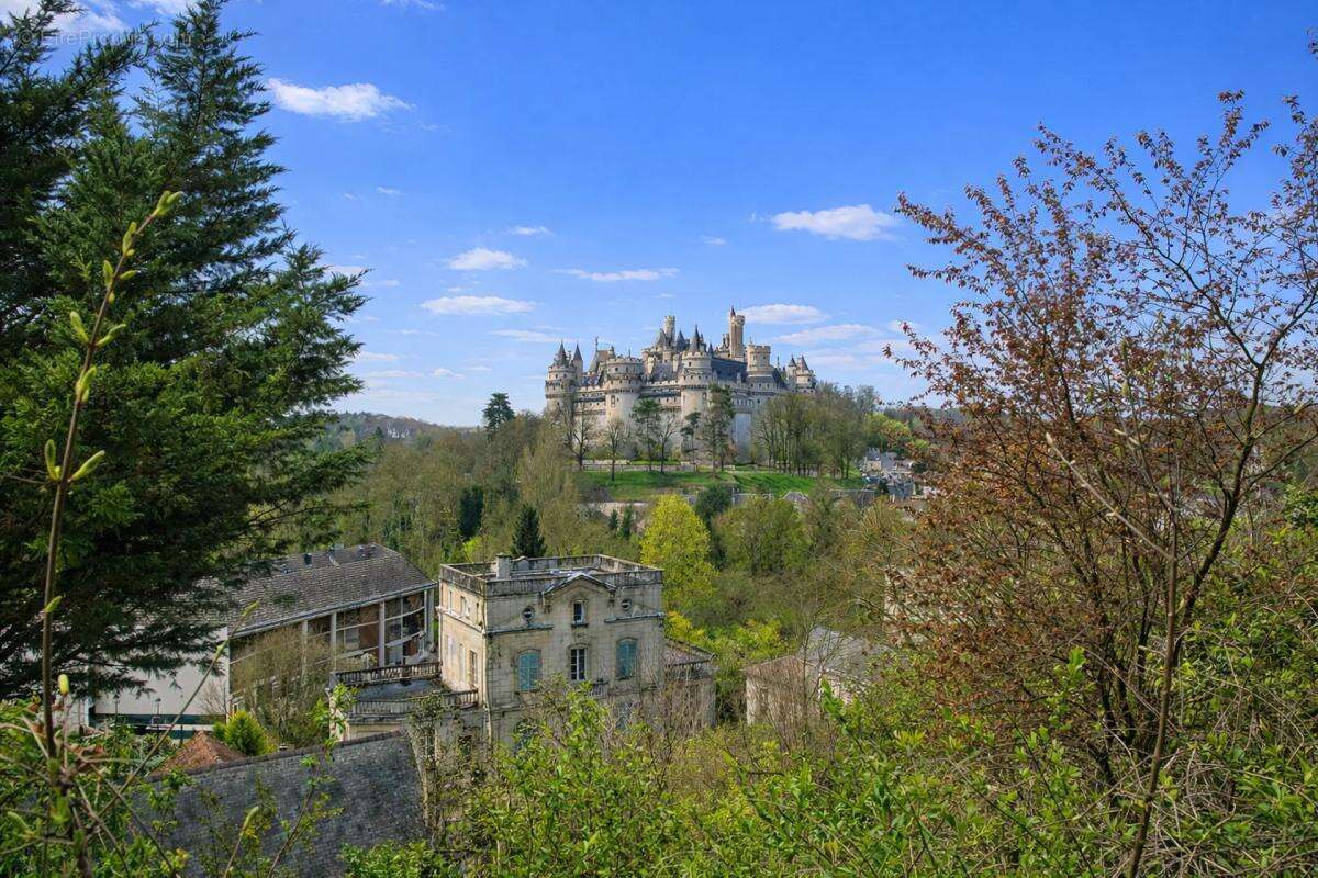 Maison à PIERREFONDS