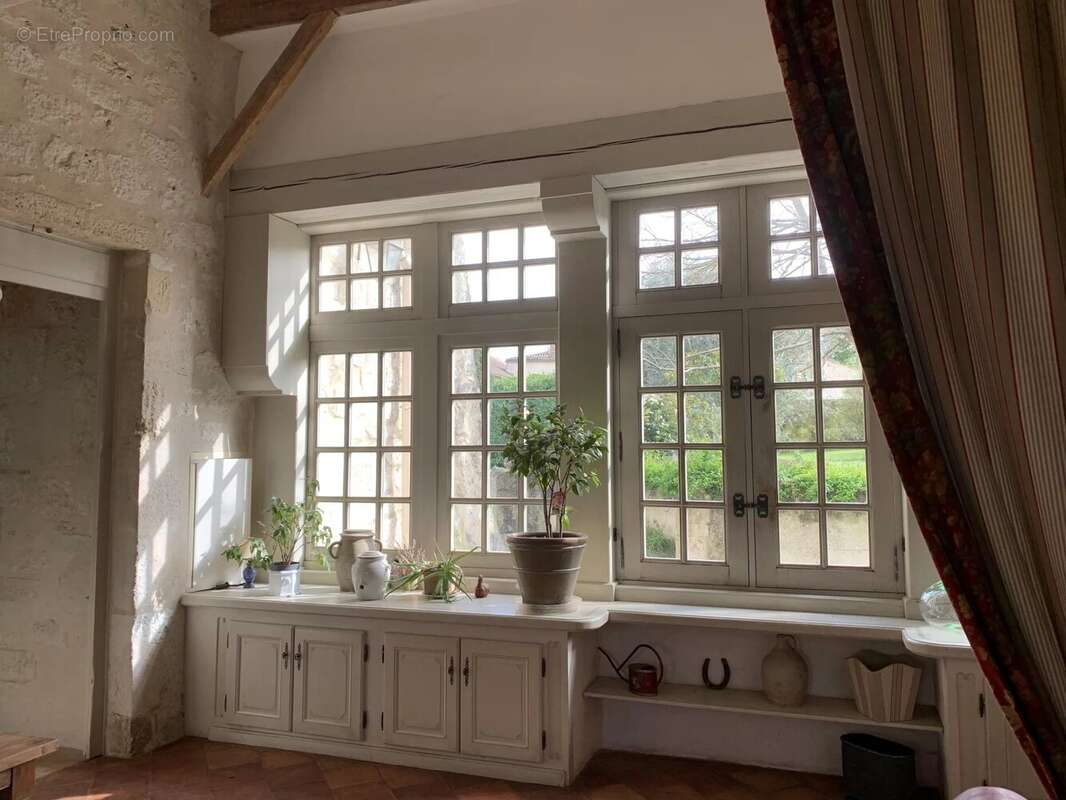 Manoir avec gîte et piscine - photo 8