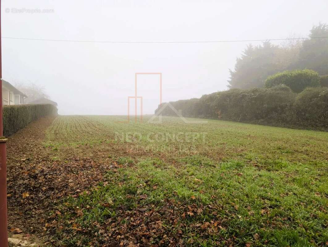 Terrain à HUTTENDORF