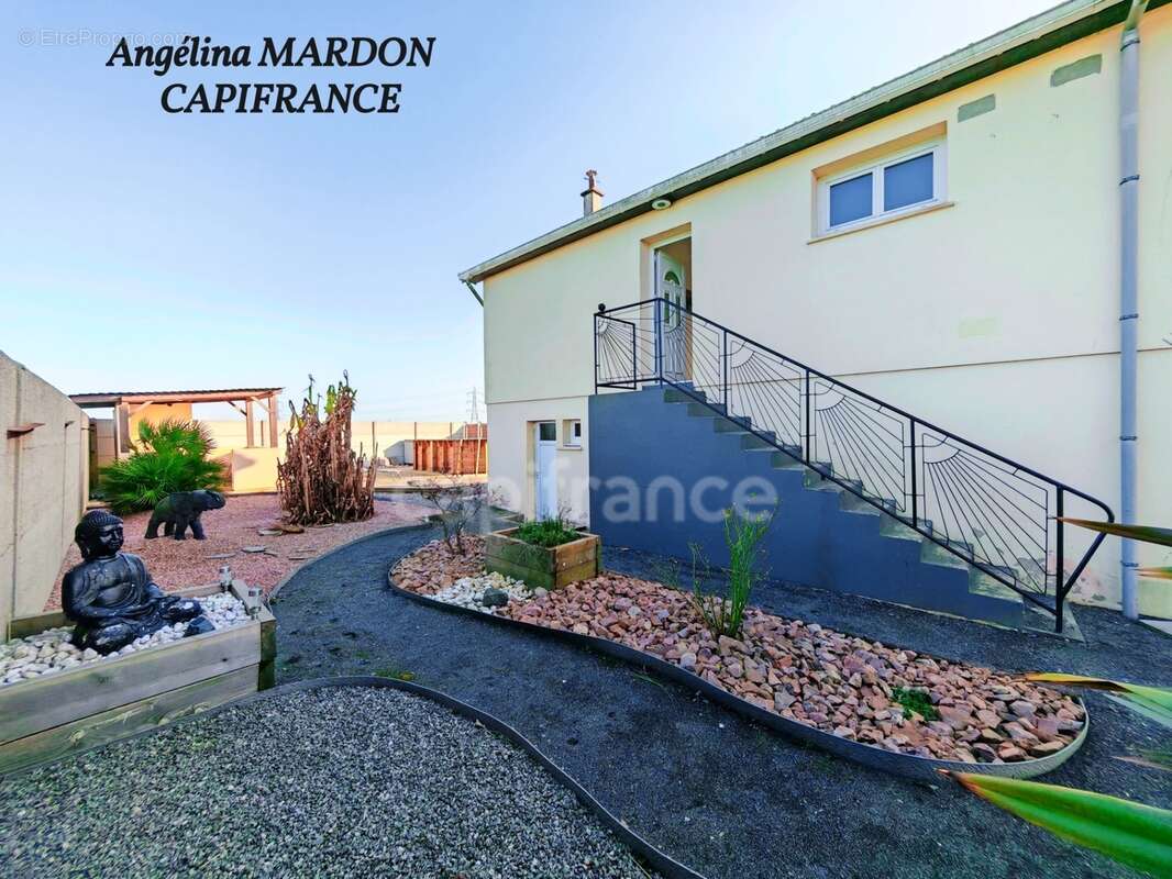 Maison Traditionnelle T5 de 124 m² – Terrain Paysager de 1215 m² + Piscine à Saint-Nicolas-de-la-Taille (76 170) - photo 7