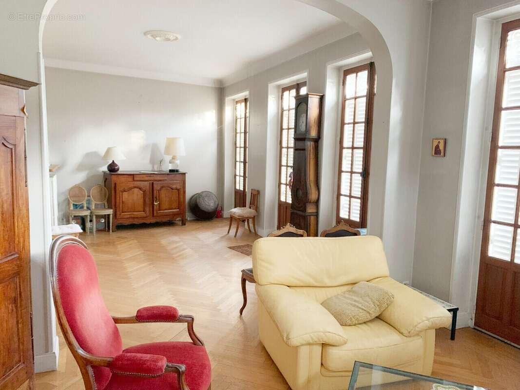 Appartement à BRIVE-LA-GAILLARDE