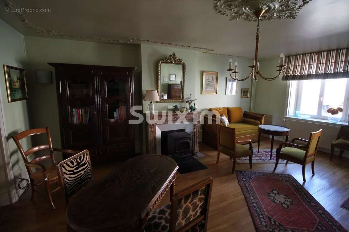 Maison 367 m² à Bruyeres  - photo 6
