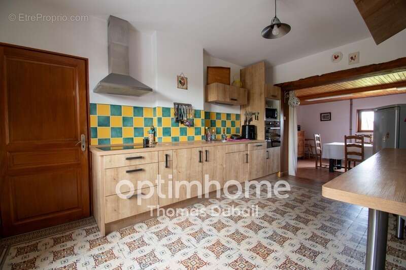 Maison de campagne semi plain-pied sur plus de 5 800 m² - photo 4