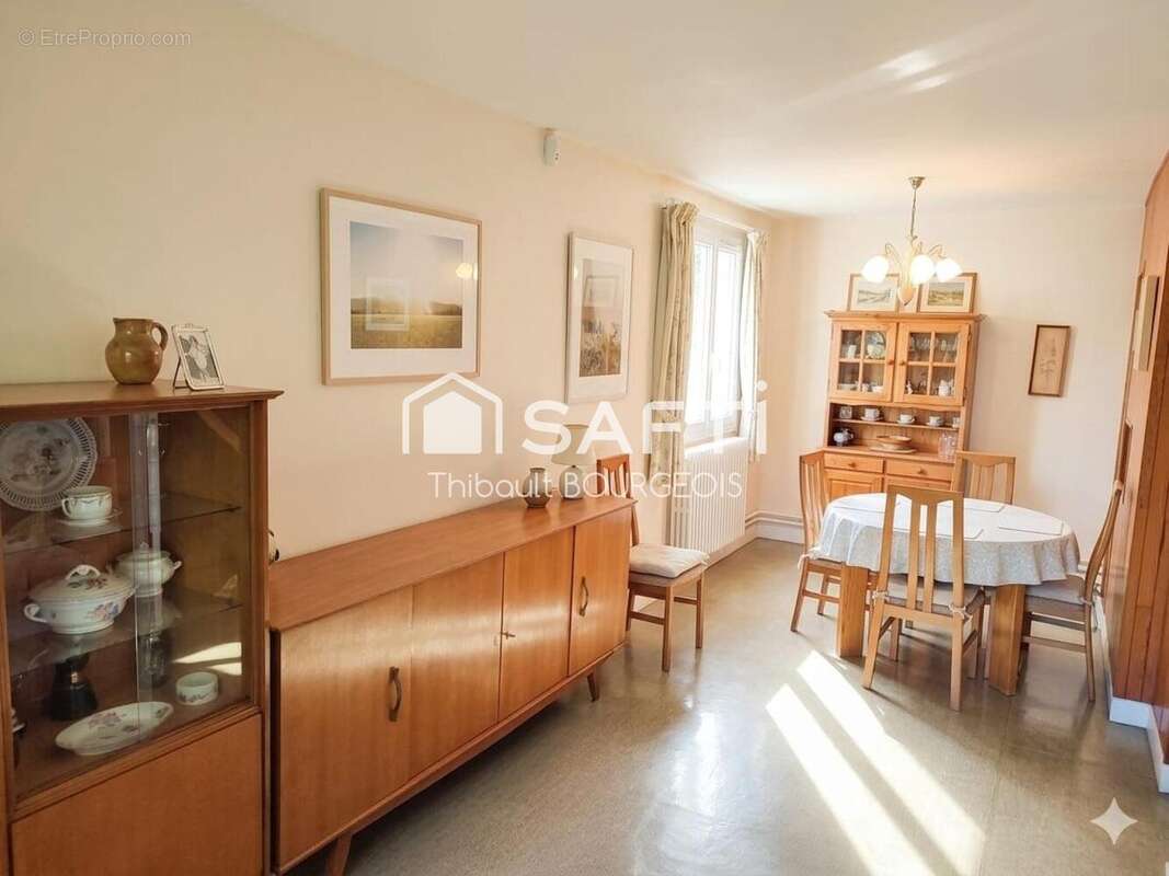 Photo 3 - Maison à VILLEMOMBLE